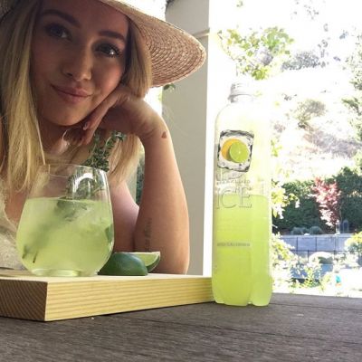 27 mei: Summertime sippin' with some delicious @sparklingice. Show me how you #FlavorUp #ad bit.ly/1VkhEfC
