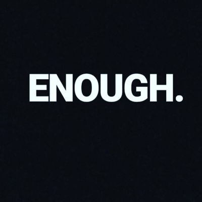 24 maart: Change is now! Proud of all the young students who marched today. Standing up and saying #enough #neveragain

