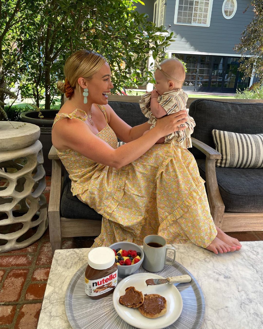 02 juli: #ad Mornings are extra busy around here these days, making a point to pause & enjoy this little one’s new happy smiles…and just when you think it can’t get any better, add @Nutella!
