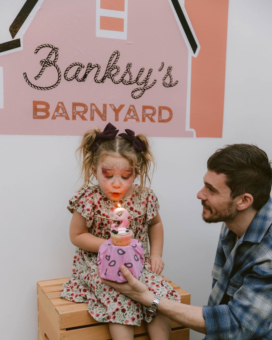 3 december:A little farm/bounce/paint/treat/partay (finally) for Banks🐻 big 3!!! Love you my boss. Thanks for keeping this whole family on our toes♥️😊✨💖

