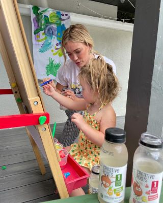 17 juni: I love giving my kids @drinkcreativeroots knowing that they’re getting the hydration they need to be their own creative self’s all summer long! ☀️ 🍉 🍋 🎨 #ad

