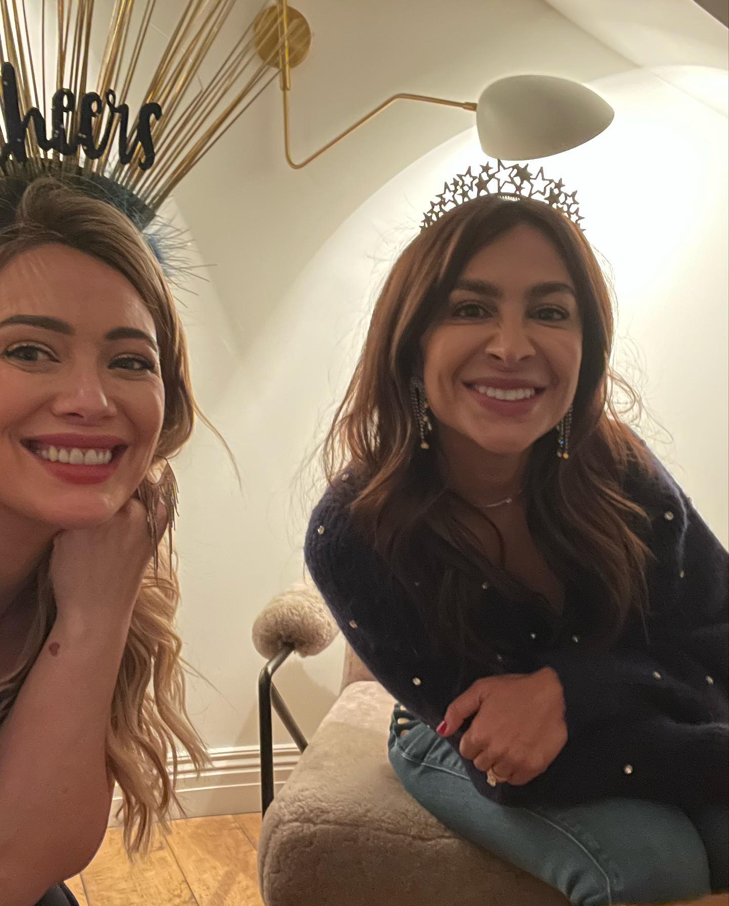 22 januari: All this would be so different without YOUUUU! Happy Birthday my forever friend! You are so rock solid in everything you do! Stellar mom, stellar loyal friend. , bad ass wife, sister and daughter ! You show up for everyone and I’m lucky to be one of those ones!love you tiny friend
