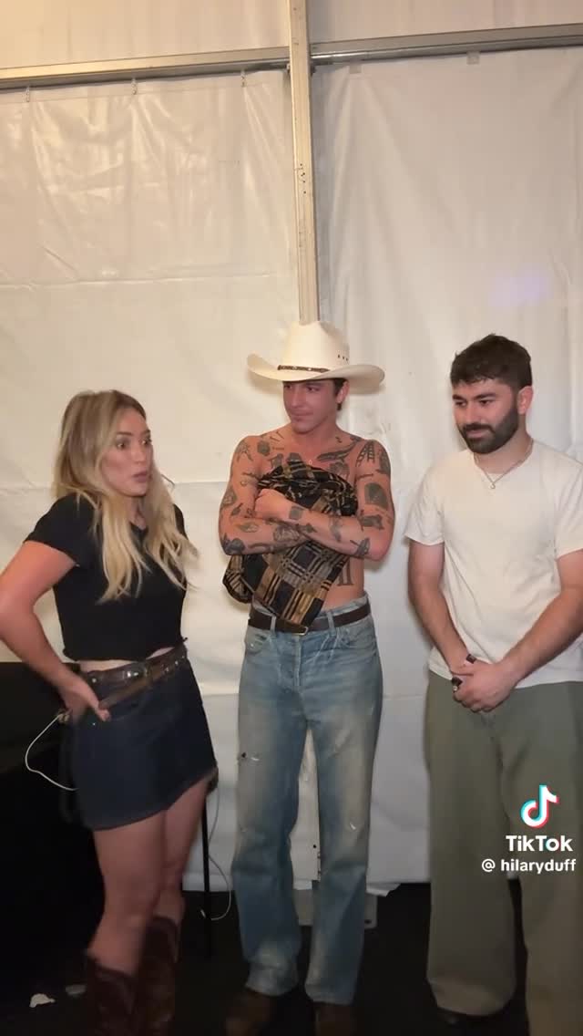 backstage002.jpg