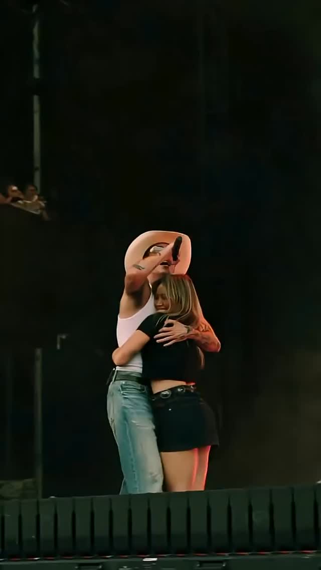stage005.jpg