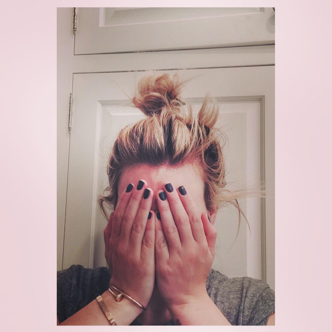 14 oktober: #Brooklyn mornings. #BedHead @hilaryduff #HairGoinEveryWhichWay 🙌
