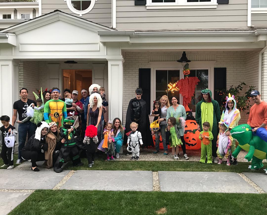 1 november: #HappyHalloween from all of us! 💋
 1 november: #HappyHalloween from all of us! 💋
