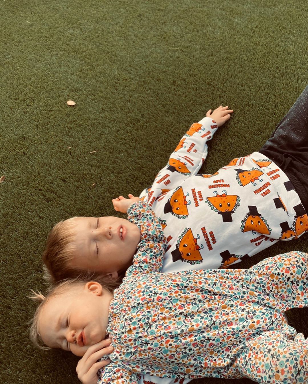 20 maart 2020: It’s this little dude’s 8th birthday today and I couldn’t be more proud + honored to watch him become the little man, son, brother and role model he is. Some of the perspective this kid brings into our world is actually mind blowing. We have each other’s backs so hard and I’ve learned more from him than he’ll ever realize. Thank you Luca, for letting me walk you into school, for walking me down the aisle, reigniting the kid in me, singing my songs with me, looking out for my dairy allergy, teaching me every good iPad game, watching Frozen with your sister every morning, letting mom think you break things when I really do, and for just simply being you. We’ll always, always be the “sweet team”. Can’t wait for you to read this in 15 years when you’re allowed to have an Instagram.
