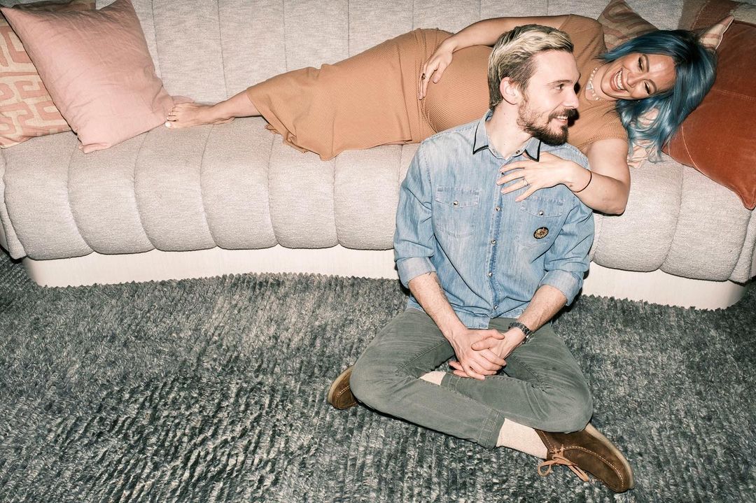 19 april 2021: pre 5 pack
mom & dad
📷 @ashleybarrettphotography
 19 april 2021: pre 5 pack
mom & dad
📷 @ashleybarrettphotography