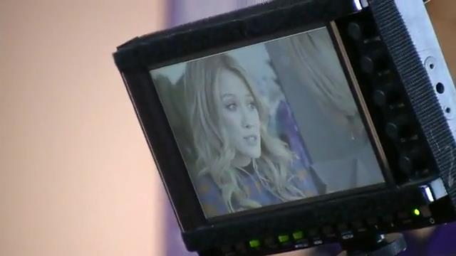 DailyDuff-dot-org_BeautyAndTheBriefcase_BTS00014.jpg DailyDuff-dot-org_BeautyAndTheBriefcase_BTS00014.jpg