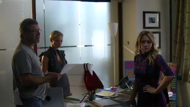 DailyDuff-dot-org_BeautyAndTheBriefcase_BTS00021.jpg DailyDuff-dot-org_BeautyAndTheBriefcase_BTS00021.jpg