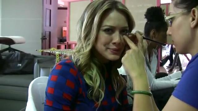 DailyDuff-dot-org_BeautyAndTheBriefcase_BTS00027.jpg DailyDuff-dot-org_BeautyAndTheBriefcase_BTS00027.jpg