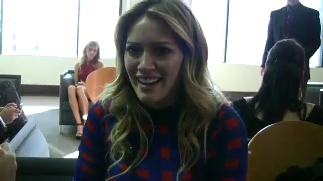 DailyDuff-dot-org_BeautyAndTheBriefcase_BTS00035.jpg DailyDuff-dot-org_BeautyAndTheBriefcase_BTS00035.jpg