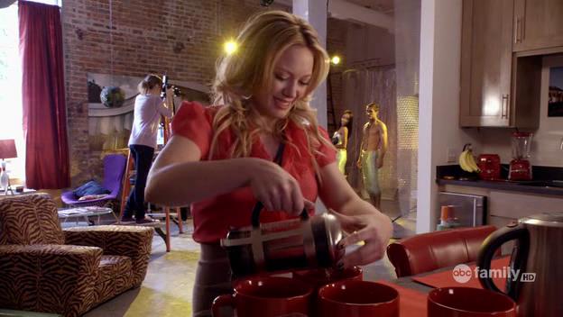 DailyDuff-dot-Org_BeautyAndtheBriefcase_Captures02258.jpg DailyDuff-dot-Org_BeautyAndtheBriefcase_Captures02258.jpg