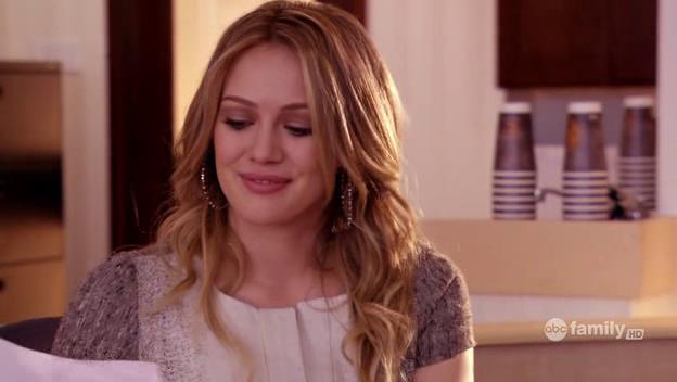 DailyDuff-dot-Org_BeautyAndtheBriefcase_Captures02709.jpg DailyDuff-dot-Org_BeautyAndtheBriefcase_Captures02709.jpg