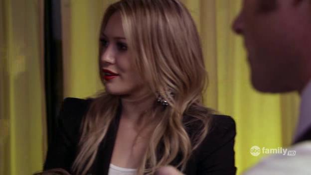 DailyDuff-dot-Org_BeautyAndtheBriefcase_Captures03206.jpg DailyDuff-dot-Org_BeautyAndtheBriefcase_Captures03206.jpg