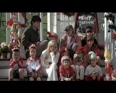 DailyDuff_dot_nl-CheaperByTheDozen-Featurette-CreatingAFictionalFamily0312.jpg