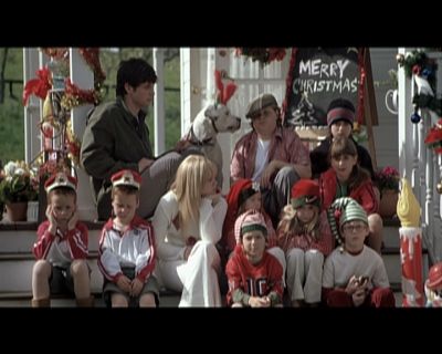 DailyDuff_dot_nl-CheaperByTheDozen-Featurette-CreatingAFictionalFamily0313.jpg