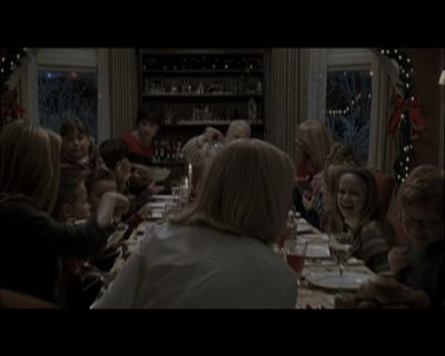 DailyDuff_dot_nl-CheaperByTheDozen-Featurette-CreatingAFictionalFamily0865.jpg