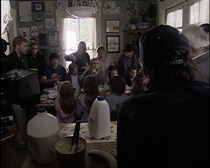 DailyDuff_dot_nl-CheaperByTheDozen-Featurette-FrogsAndEggs0061.jpg DailyDuff_dot_nl-CheaperByTheDozen-Featurette-FrogsAndEggs0061.jpg