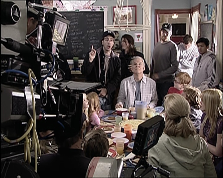 DailyDuff_dot_nl-CheaperByTheDozen-Featurette-FrogsAndEggs0103.jpg DailyDuff_dot_nl-CheaperByTheDozen-Featurette-FrogsAndEggs0103.jpg