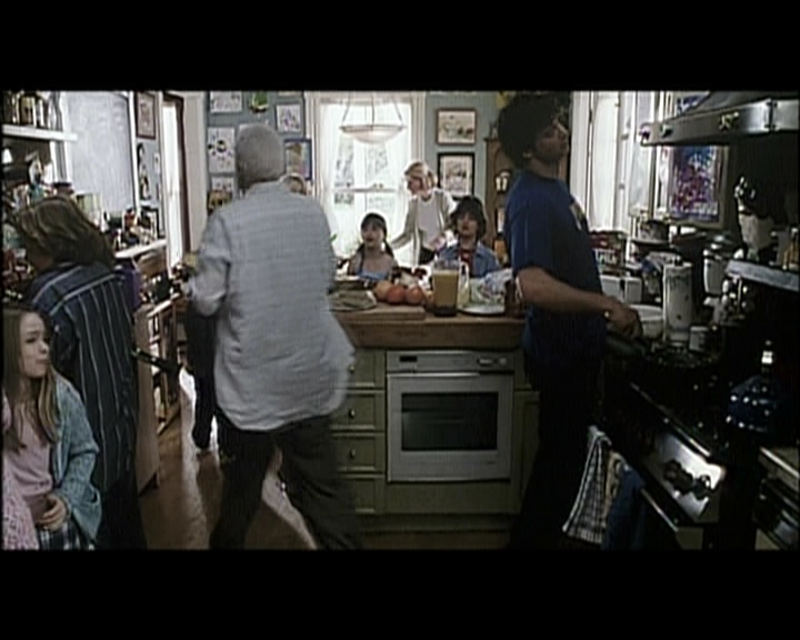 DailyDuff_dot_nl-CheaperByTheDozen-Featurette-FrogsAndEggs0377.jpg DailyDuff_dot_nl-CheaperByTheDozen-Featurette-FrogsAndEggs0377.jpg