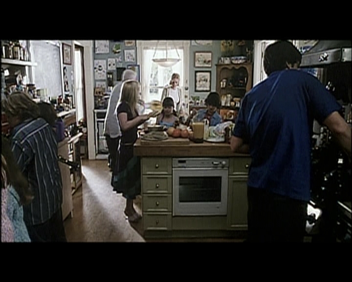 DailyDuff_dot_nl-CheaperByTheDozen-Featurette-FrogsAndEggs0379.jpg DailyDuff_dot_nl-CheaperByTheDozen-Featurette-FrogsAndEggs0379.jpg