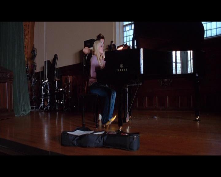 DailyDuff_dot_nl-RaiseYourVoice3743.jpg DailyDuff_dot_nl-RaiseYourVoice3743.jpg