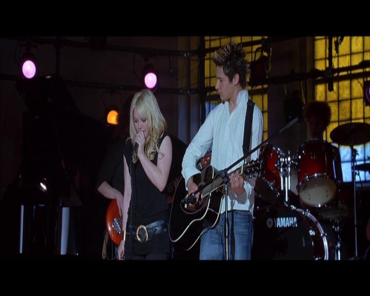 DailyDuff_dot_nl-RaiseYourVoice5150.jpg DailyDuff_dot_nl-RaiseYourVoice5150.jpg