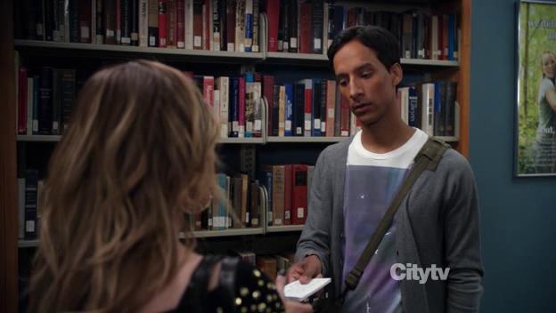 DailyDuff-dot-Org_Community2x07AerodynamicsofGender_Captures00067.jpg DailyDuff-dot-Org_Community2x07AerodynamicsofGender_Captures00067.jpg