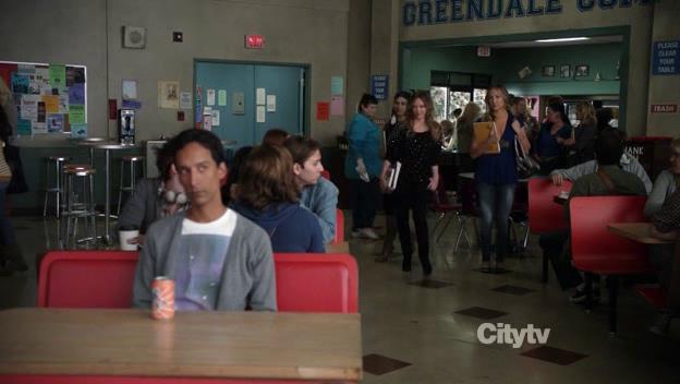 DailyDuff-dot-Org_Community2x07AerodynamicsofGender_Captures00077.jpg DailyDuff-dot-Org_Community2x07AerodynamicsofGender_Captures00077.jpg