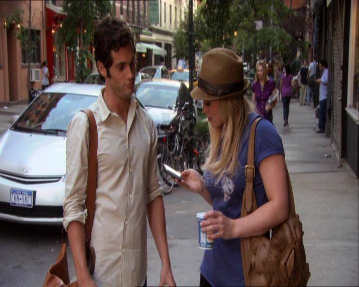 GossipGirlFan_dot_nl-3x04DanTheFleurette0336.jpg GossipGirlFan_dot_nl-3x04DanTheFleurette0336.jpg