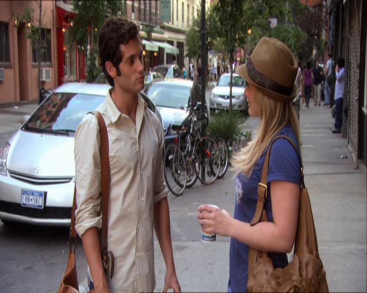 GossipGirlFan_dot_nl-3x04DanTheFleurette0344.jpg GossipGirlFan_dot_nl-3x04DanTheFleurette0344.jpg