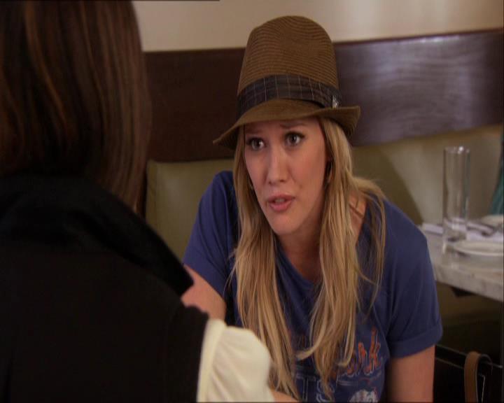 GossipGirlFan_dot_nl-3x04DanTheFleurette0627.jpg GossipGirlFan_dot_nl-3x04DanTheFleurette0627.jpg