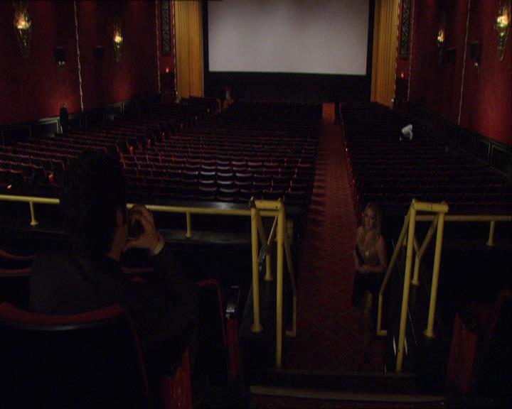 GossipGirlFan_dot_nl-3x04DanTheFleurette1706.jpg GossipGirlFan_dot_nl-3x04DanTheFleurette1706.jpg