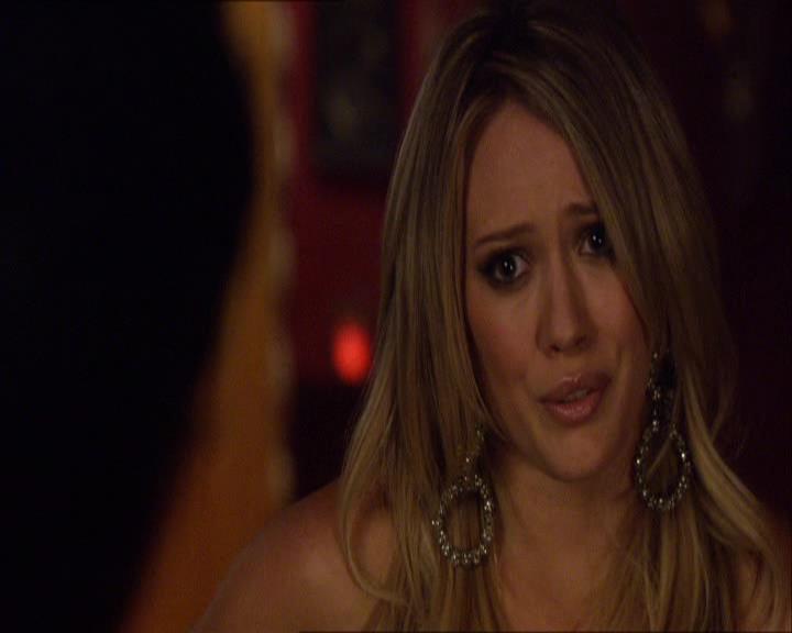 GossipGirlFan_dot_nl-3x04DanTheFleurette1769.jpg GossipGirlFan_dot_nl-3x04DanTheFleurette1769.jpg