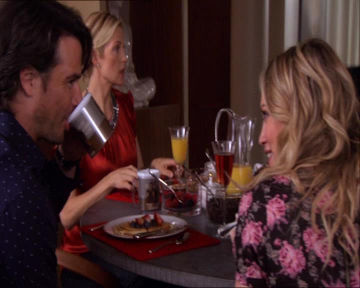 GossipGirlFan_dot_nl-3x06EnoughAboutEve2493.jpg