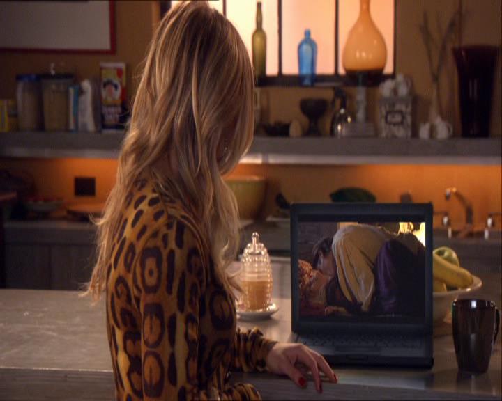 GossipGirlFan_dot_nl-3x07HowToSucceedInBassness0800.jpg
