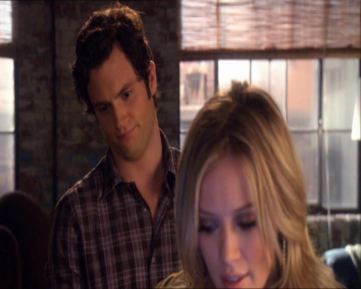 GossipGirlFan_dot_nl-3x07HowToSucceedInBassness0801.jpg