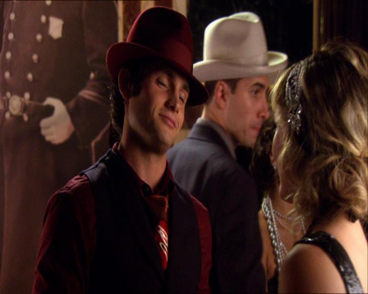 GossipGirlFan_dot_nl-3x07HowToSucceedInBassness1759.jpg