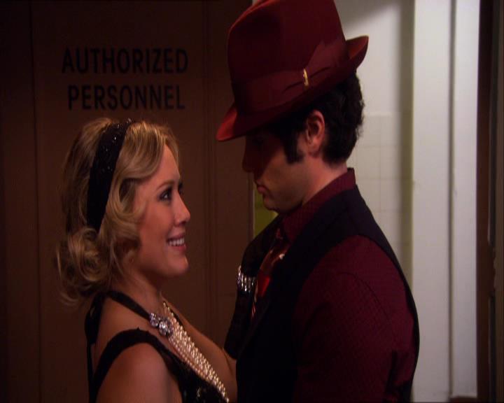 GossipGirlFan_dot_nl-3x07HowToSucceedInBassness1997.jpg