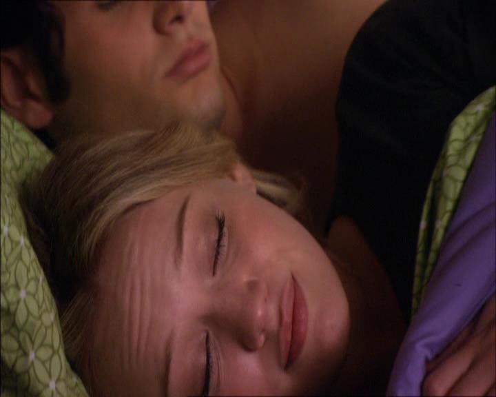 GossipGirlFan_dot_nl-3x08TheGrandfatherPartII0083.jpg GossipGirlFan_dot_nl-3x08TheGrandfatherPartII0083.jpg