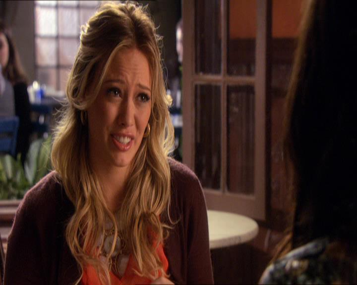 GossipGirlFan_dot_nl-3x09TheyShootHumphreyDontThey0242.jpg GossipGirlFan_dot_nl-3x09TheyShootHumphreyDontThey0242.jpg
