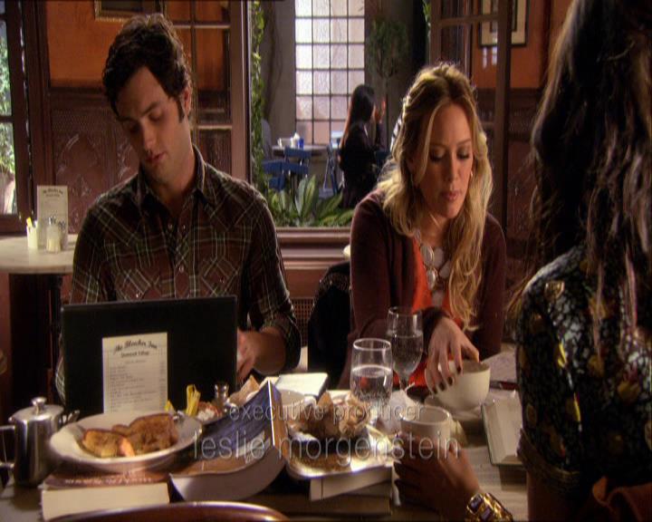 GossipGirlFan_dot_nl-3x09TheyShootHumphreyDontThey0250.jpg GossipGirlFan_dot_nl-3x09TheyShootHumphreyDontThey0250.jpg