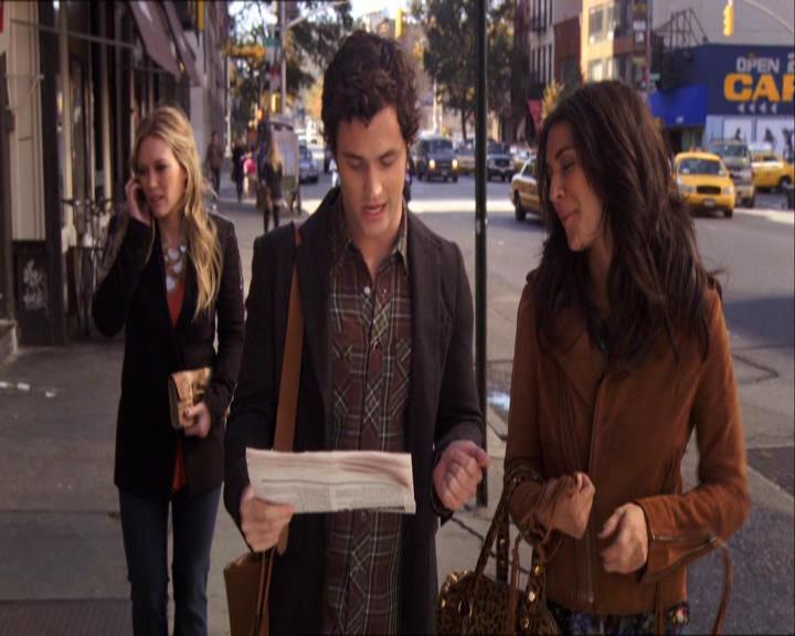 GossipGirlFan_dot_nl-3x09TheyShootHumphreyDontThey0379.jpg