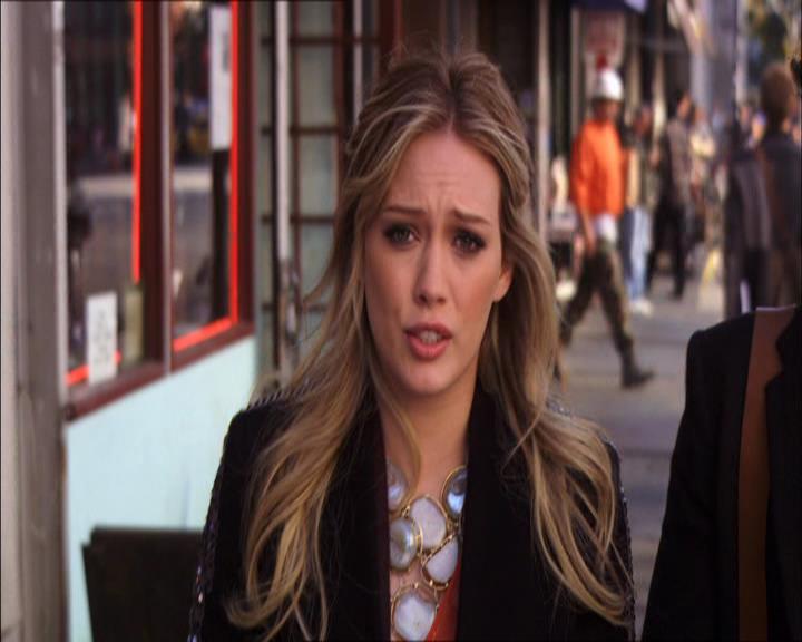 GossipGirlFan_dot_nl-3x09TheyShootHumphreyDontThey0398.jpg