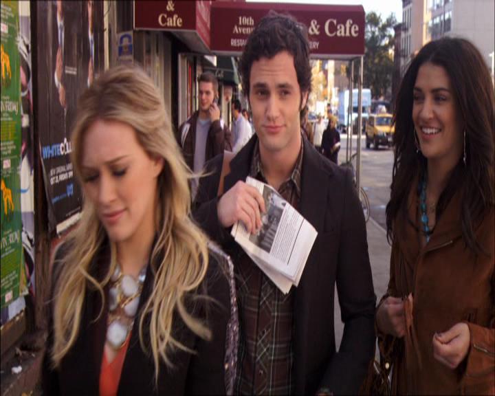 GossipGirlFan_dot_nl-3x09TheyShootHumphreyDontThey0419.jpg