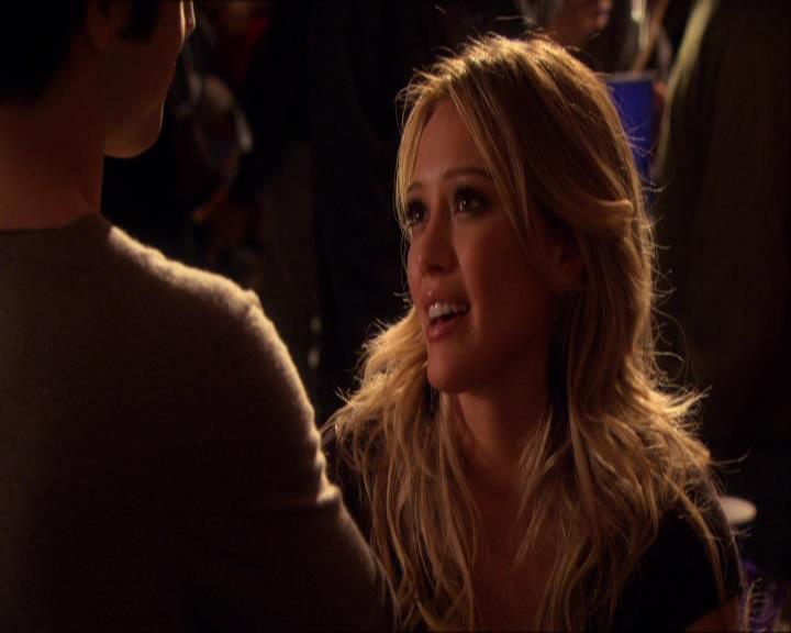 GossipGirlFan_dot_nl-3x09TheyShootHumphreyDontThey1286.jpg