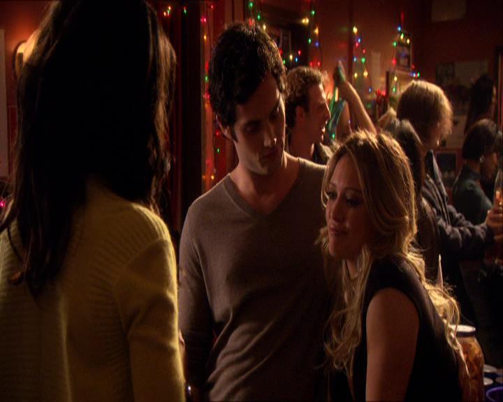 GossipGirlFan_dot_nl-3x09TheyShootHumphreyDontThey1300.jpg