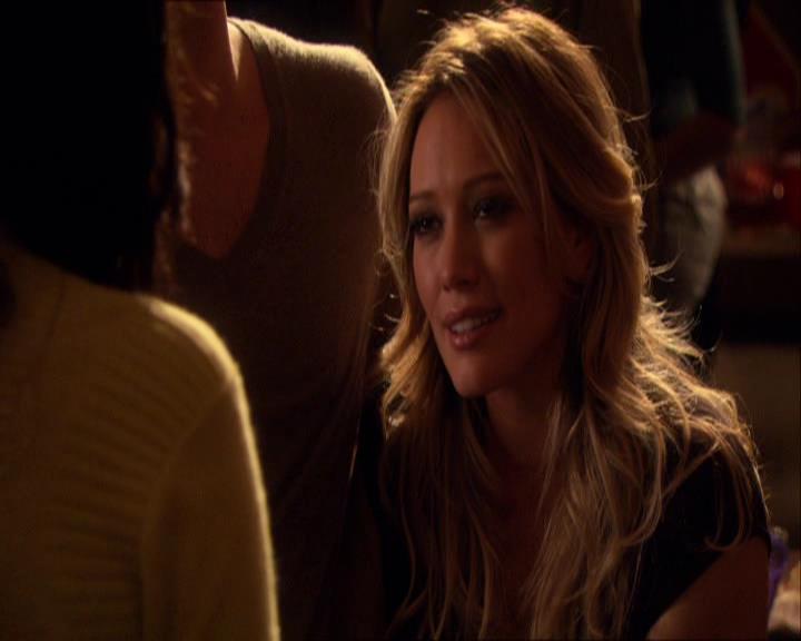 GossipGirlFan_dot_nl-3x09TheyShootHumphreyDontThey1306.jpg