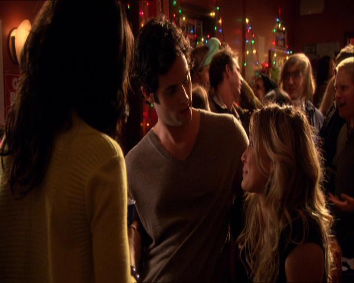 GossipGirlFan_dot_nl-3x09TheyShootHumphreyDontThey1308.jpg
